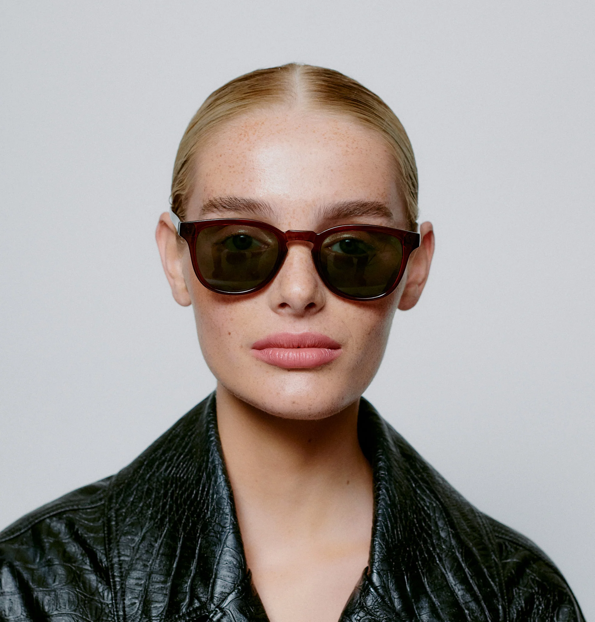 Bate - Brown Transparent - Image 6