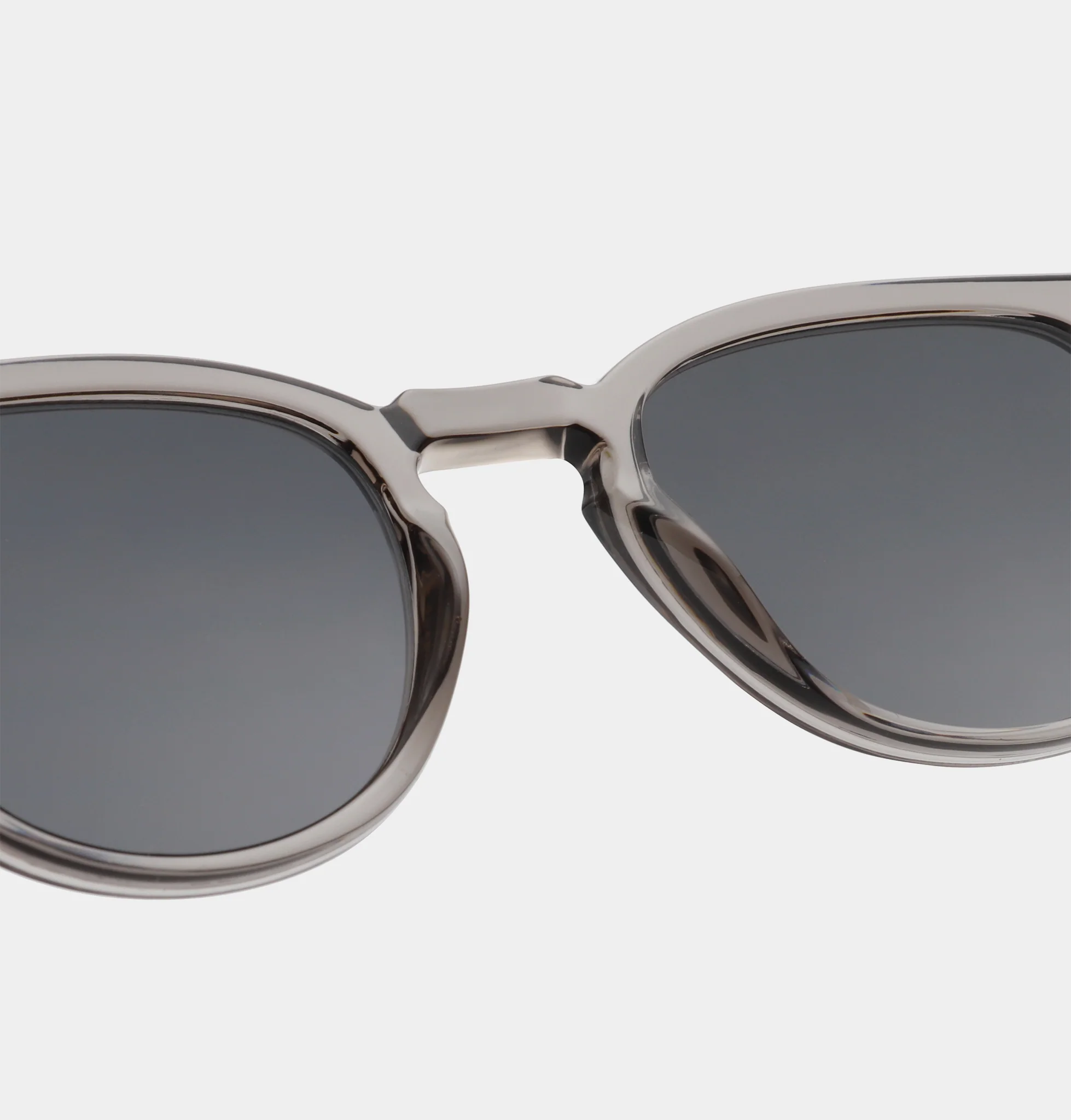 Bate - Grey Transparent - Image 5