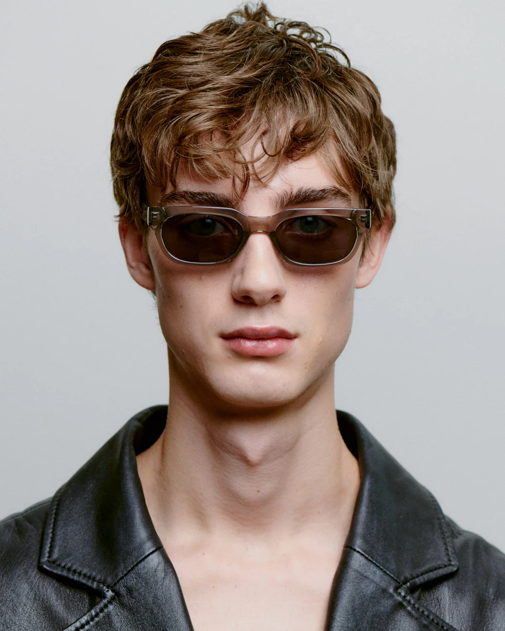 Bror - Grey Transparent - Image 2
