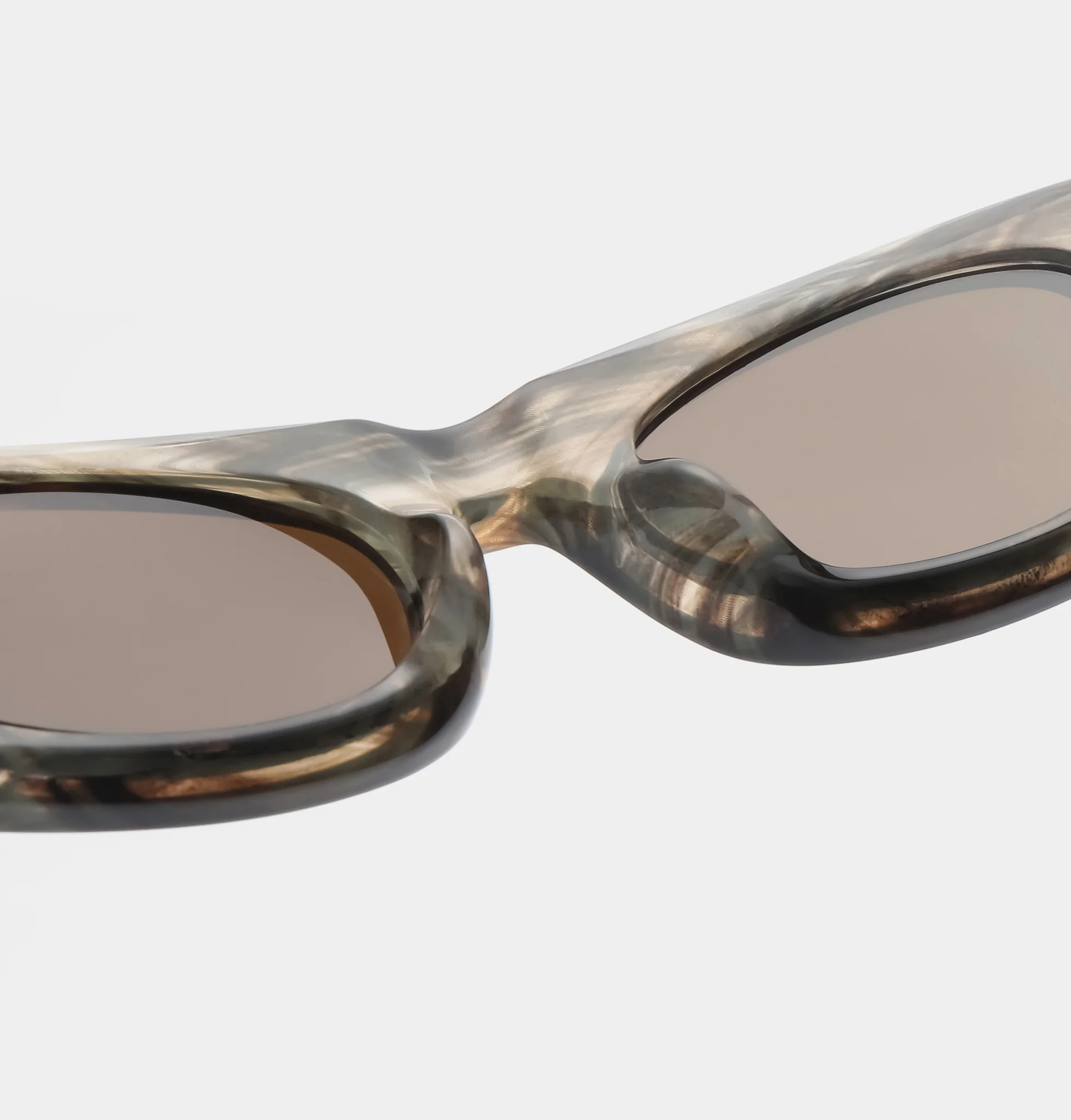 Frida - Striped Horn - Image 6