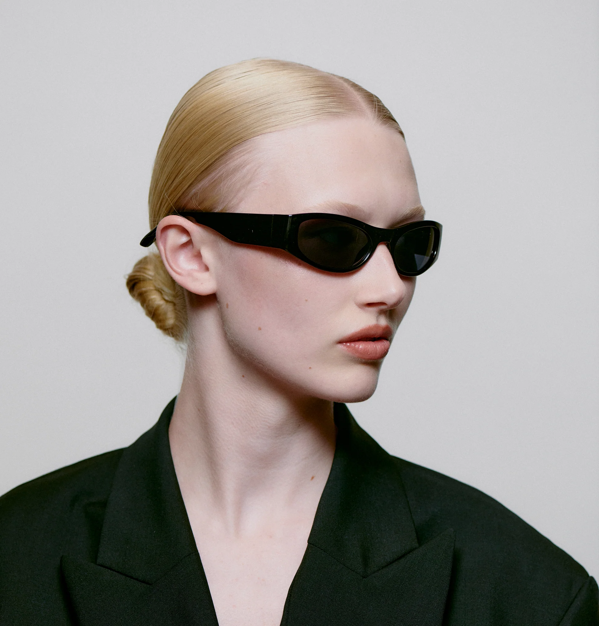 Gust - Black - Image 7