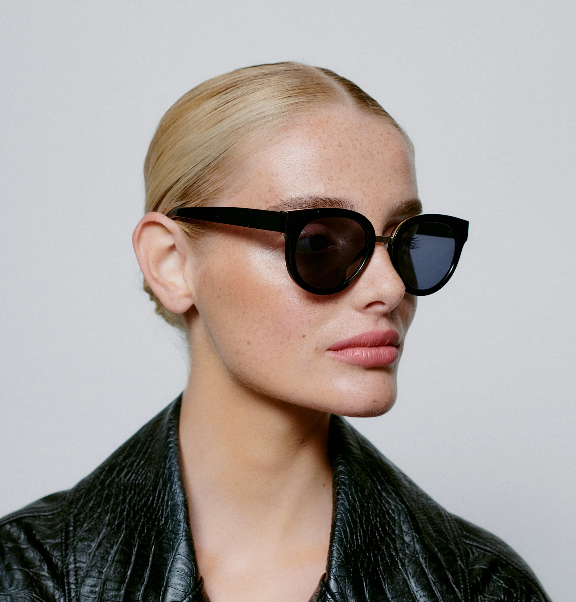 Jolie - Black - Image 6