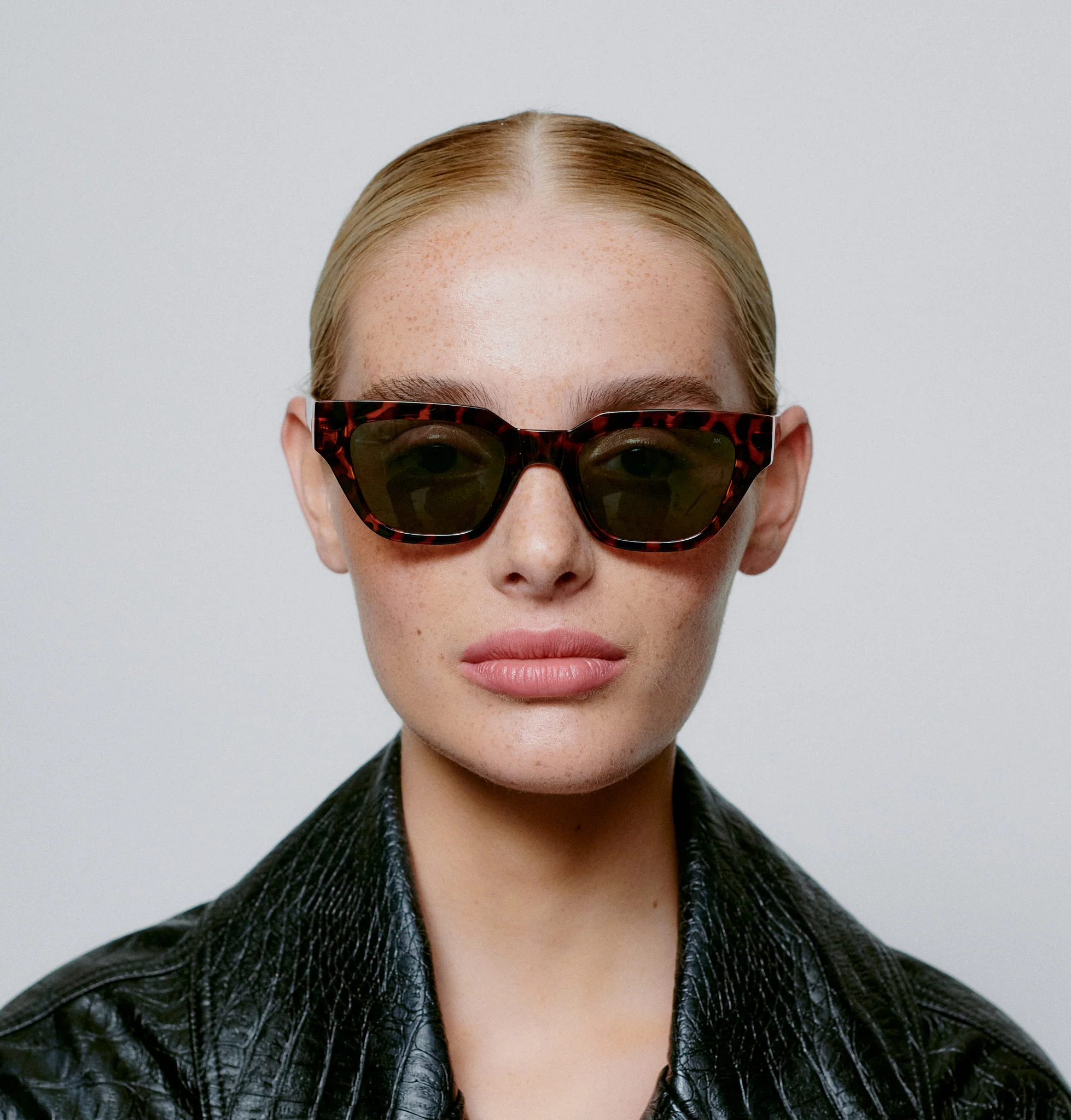 Kaws - Demi Tortoise - Image 4