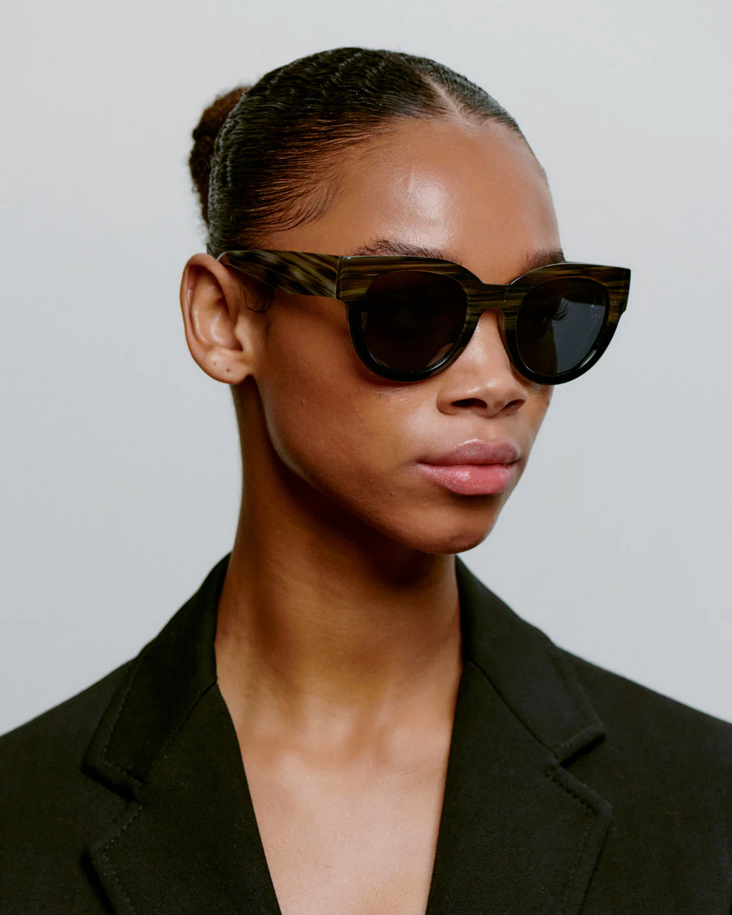 Lilly - Striped Horn/Black - Image 8