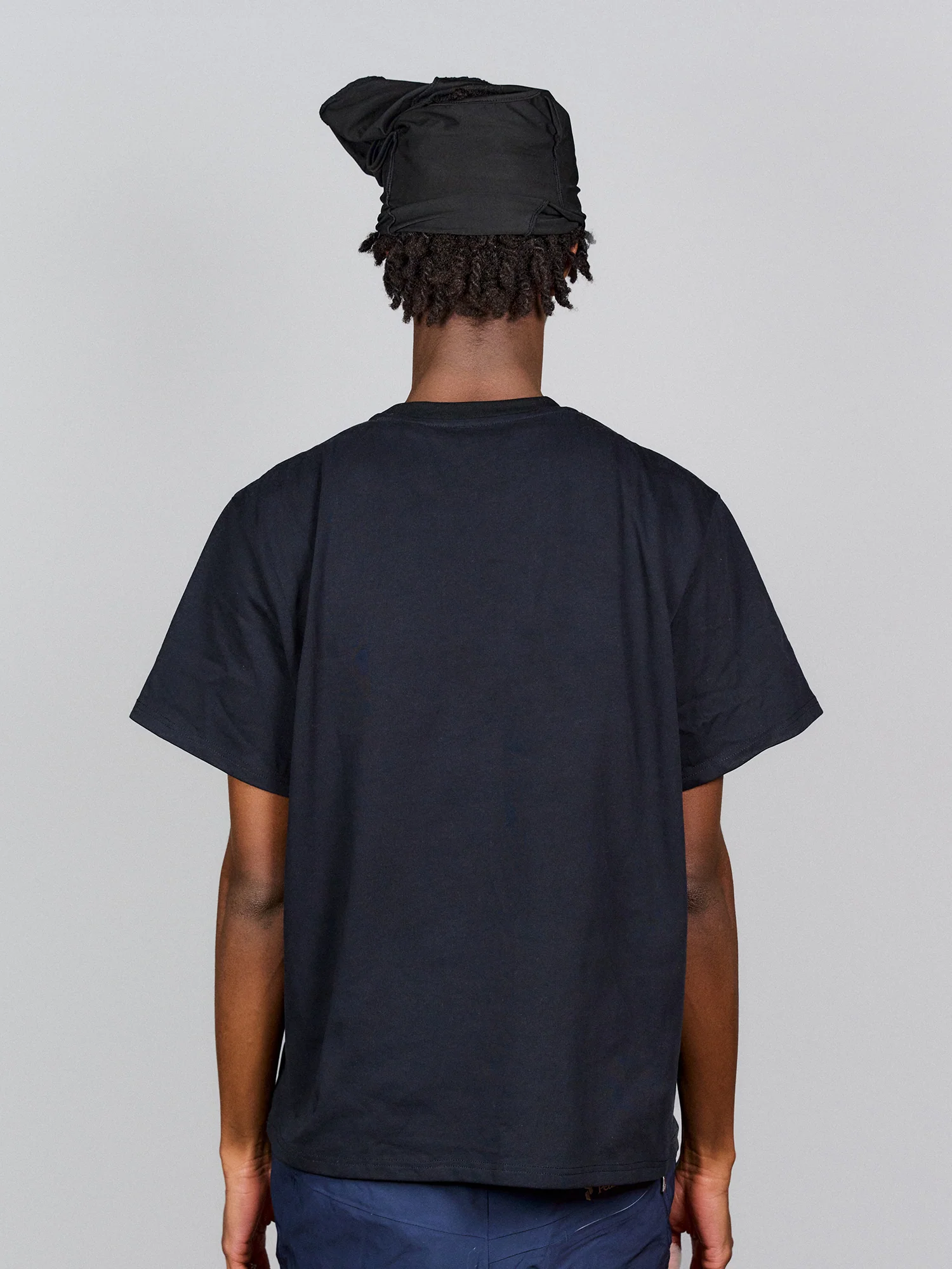 Mandy Boyfriend Tee ÖHOUSE X A.KJÆRBEDE - Black - Image 6