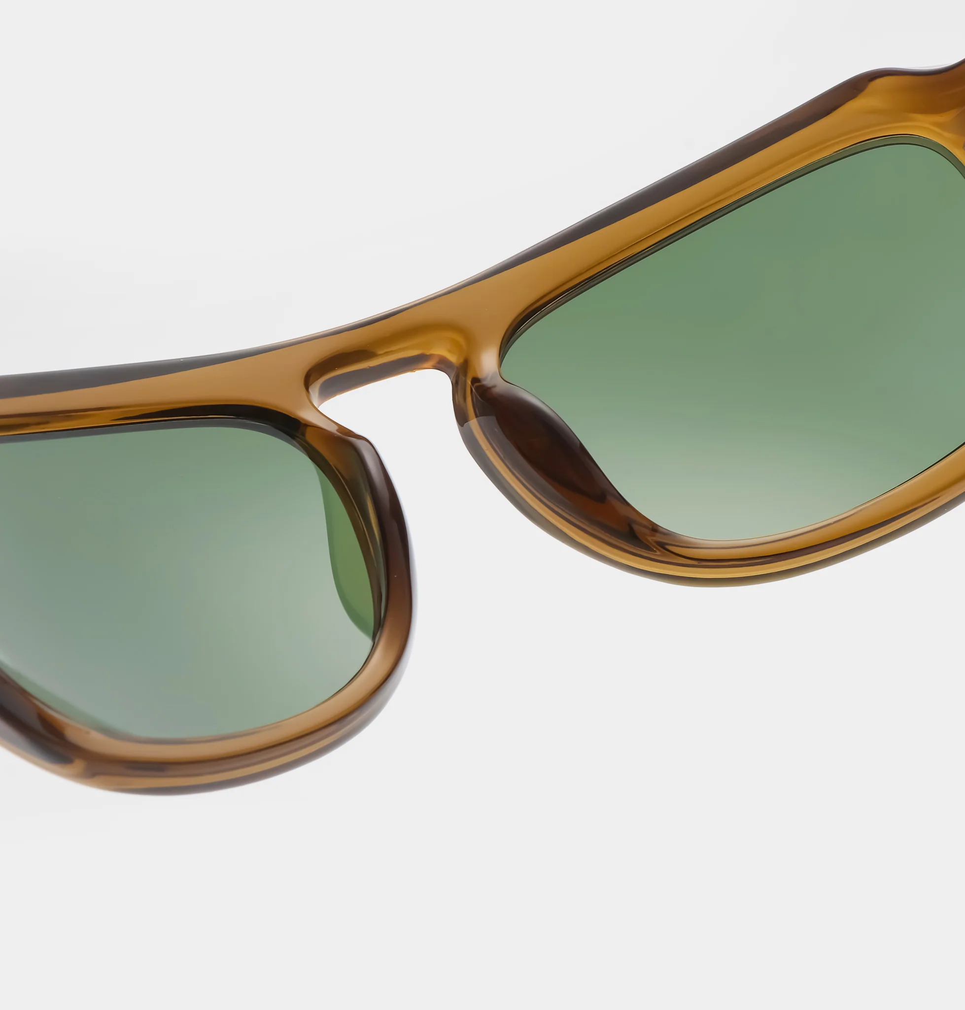 Max - Smoke Transparent - Image 6
