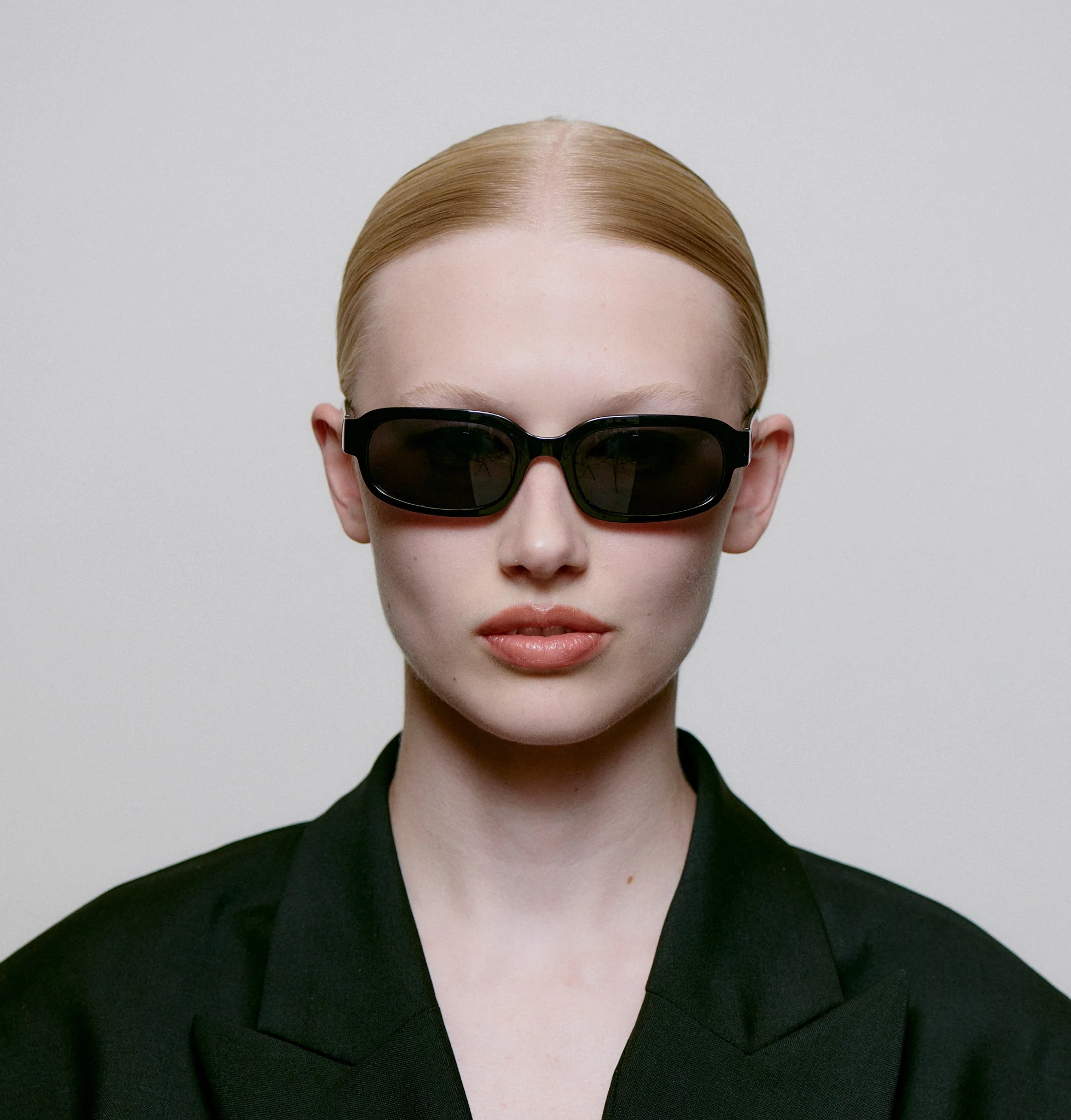 Will - Black - Image 4